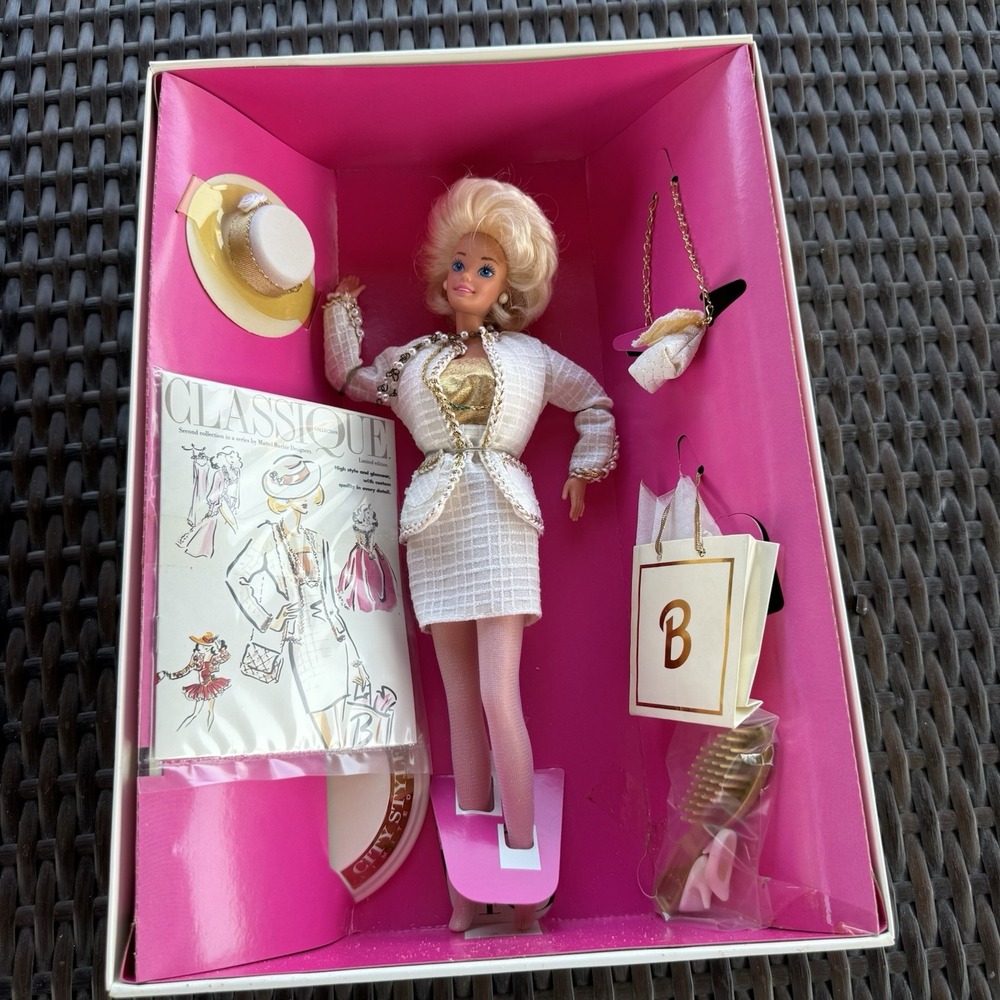 City Style Classique Collection Limited Edition Barbie Doll 1993 Mattel